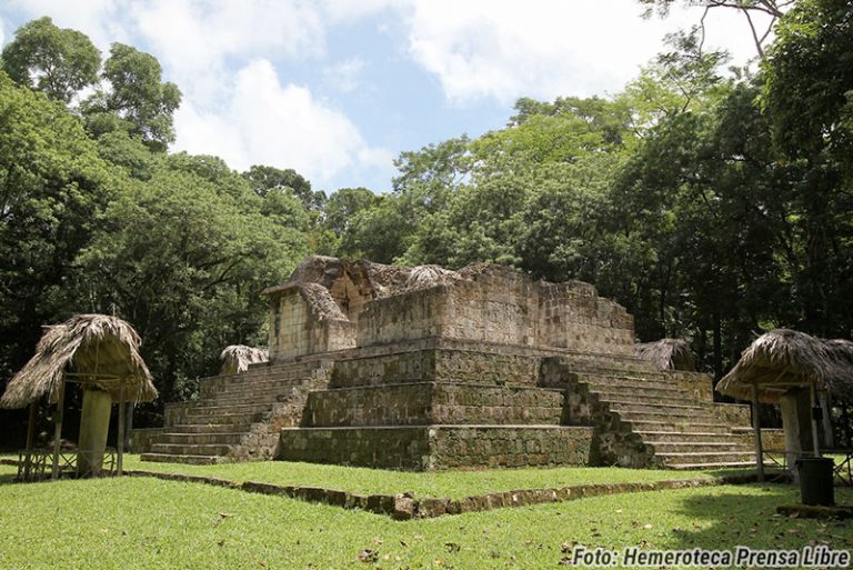 Seibal Sitio Arqueológico Ceibal – Destinos de la Vuelta 2020